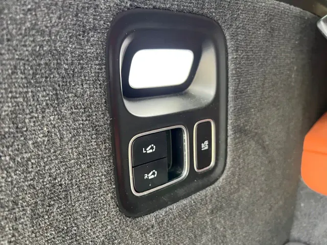 Li Auto Li Xiang L9 2022 Max — Фото автомобиля 10