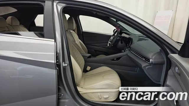 Hyundai Avante CN7 — Фото автомобиля 16