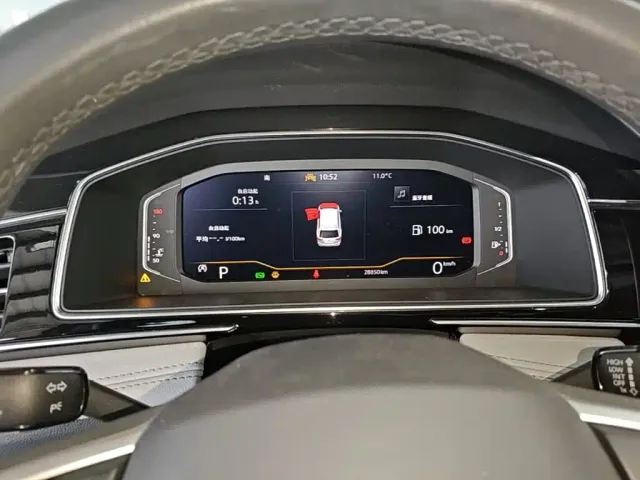 Volkswagen Tiguan L — Фото автомобиля 11