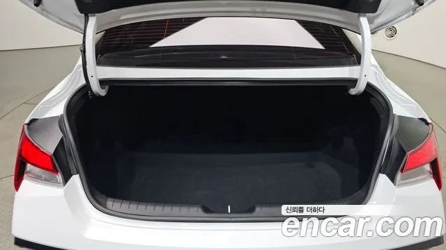 Hyundai Avante — Фото автомобиля 30