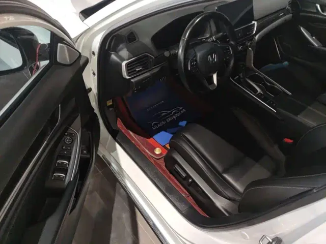 Honda Accord — Фото автомобиля 15