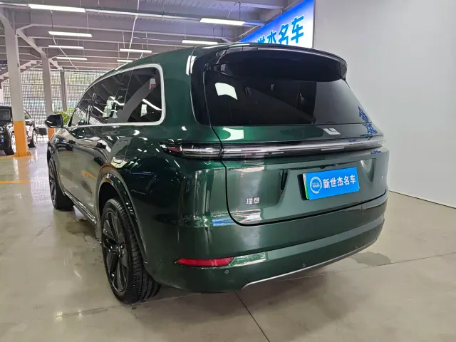 Li Auto L9 — Фото автомобиля 17