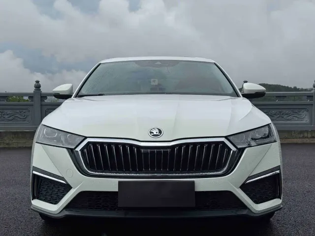 Skoda Octavia — Фото автомобиля 2