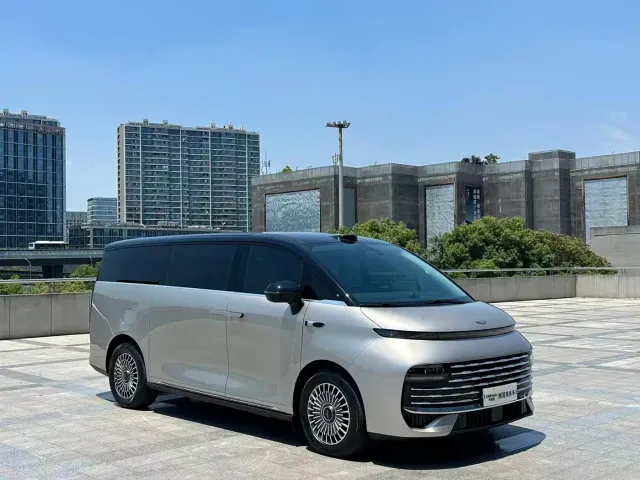 Geely Galaxy V900 — Фото автомобиля 3