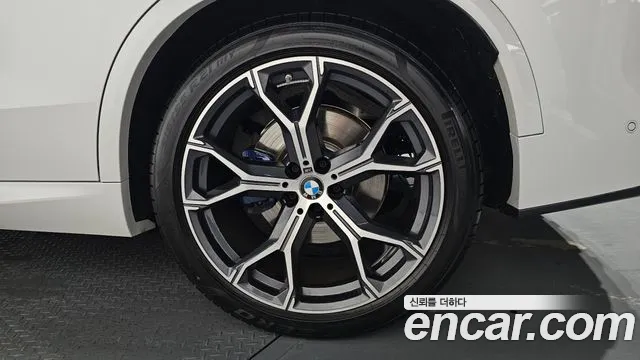 BMW X5 xDrive 40i M Sport — Фото автомобиля 17