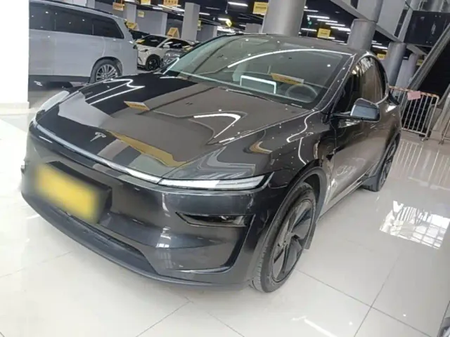 Фотография автомобиля — Tesla Model Y