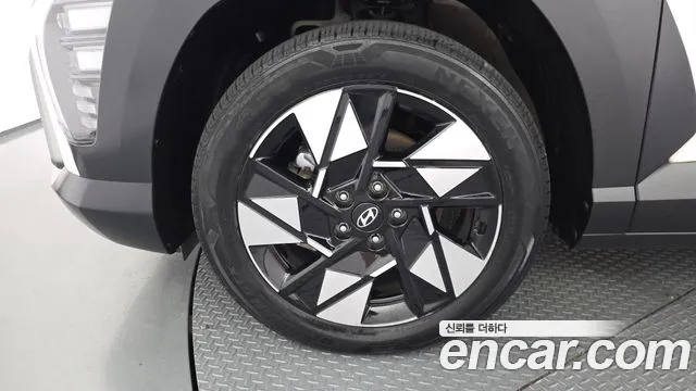 Hyundai Kona SX2 — Фото автомобиля 5
