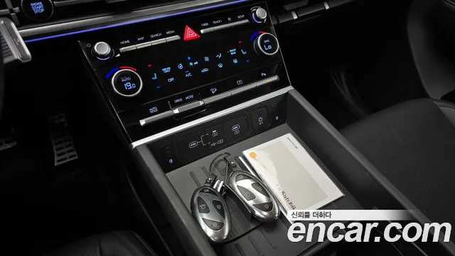 Hyundai Santafe — Фото автомобиля 17