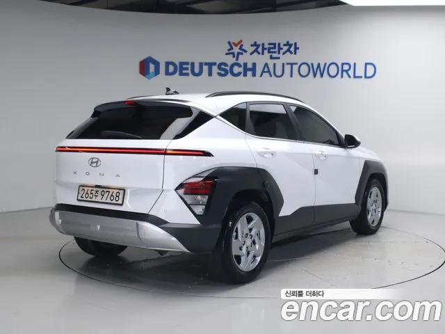 Hyundai Kona Kona (SX2) Бензин 2.0 2WD — Фото автомобиля 2