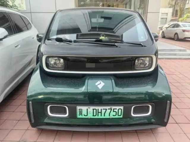 Baojun KiWi EV — Фото автомобиля 2