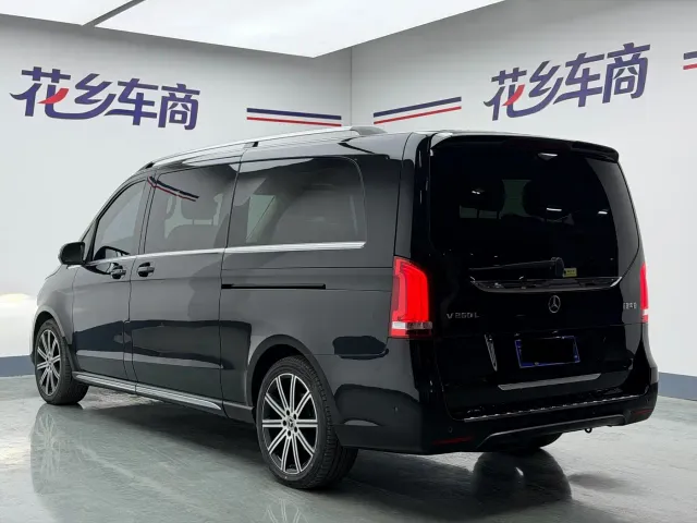 Mercedes-Benz V-Class — Фото автомобиля 4