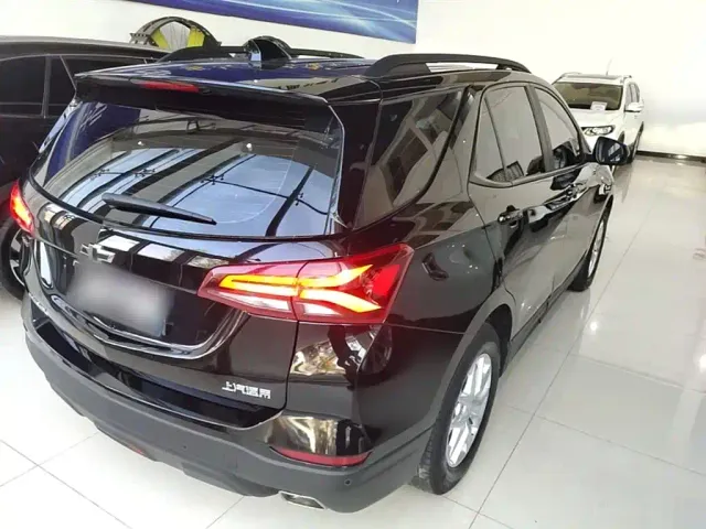 Chevrolet Equinox — Фото автомобиля 6