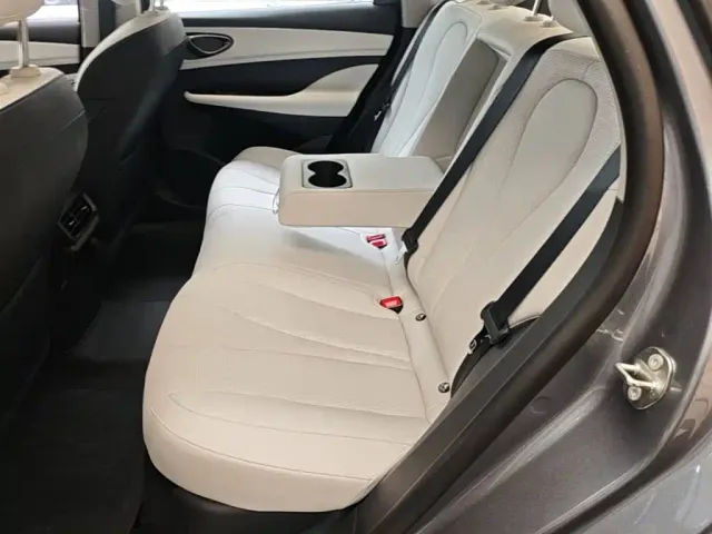 BYD Seal 05 DM-i — Фото автомобиля 21
