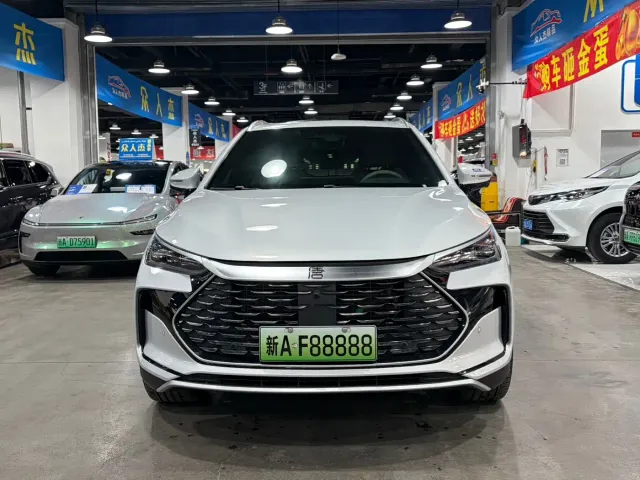 Фотография автомобиля — BYD Tang