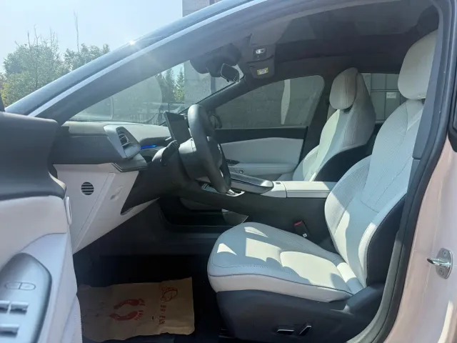 Arcfox Alpha S5 — Фото автомобиля 4