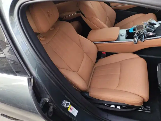 BYD Han L — Фото автомобиля 24