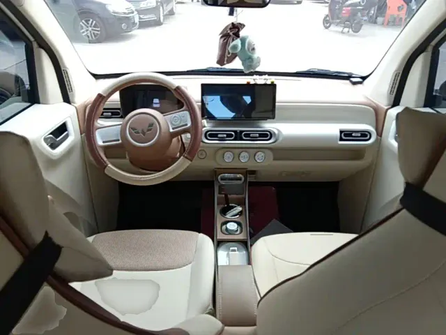 Wuling Hongguang Mini EV — Фото автомобиля 9