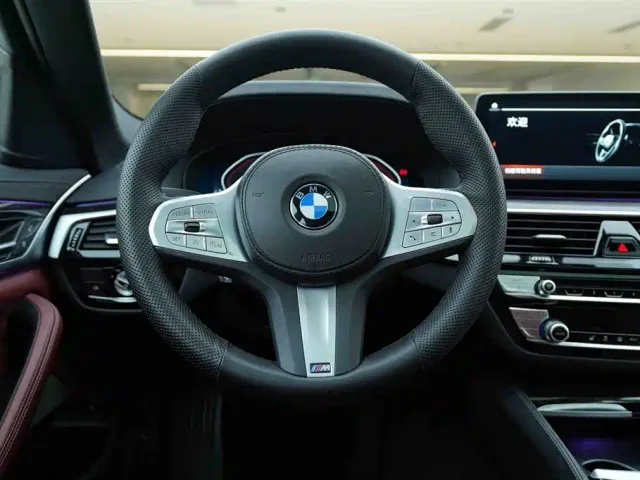 BMW 5 Series — Фото автомобиля 18