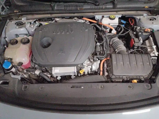 Geely Galaxy L6 — Фото автомобиля 16