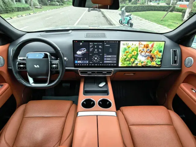 Li Auto L9 — Фото автомобиля 7