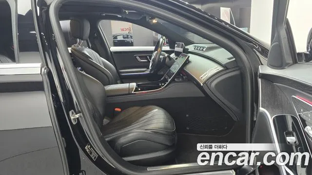Mercedes-Benz S-Class W223 — Фото автомобиля 16