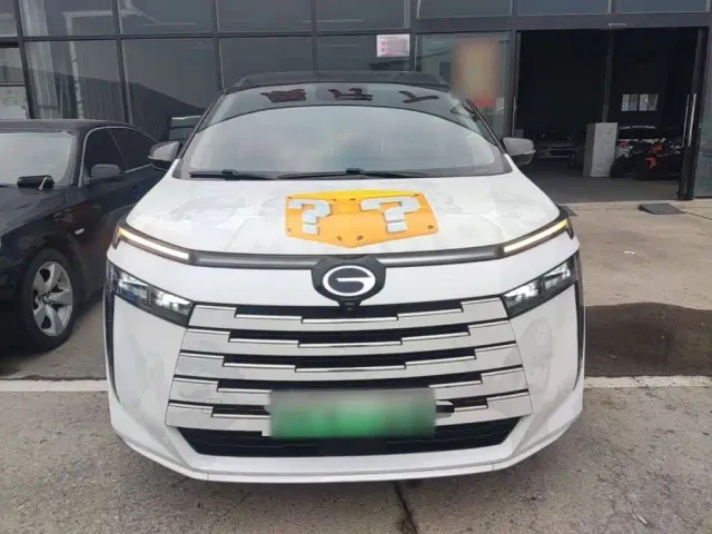 GAC Trumpchi E8 — Фото автомобиля 2