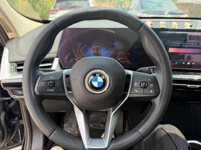 BMW X1 — Фото автомобиля 14