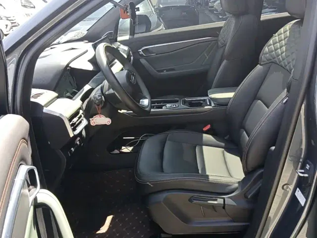 Geely Haoyue L — Фото автомобиля 6