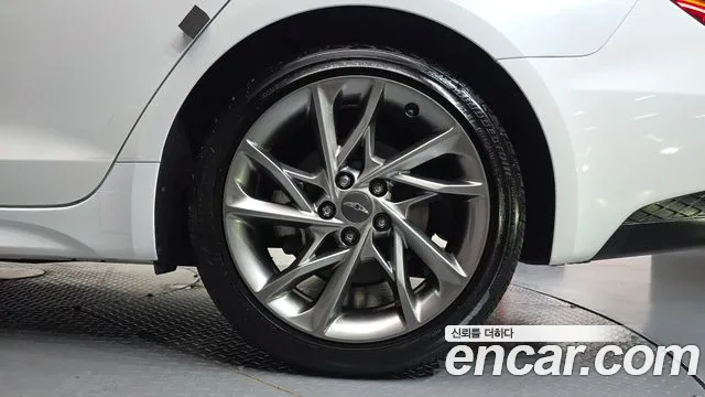 Genesis G70 — Фото автомобиля 6