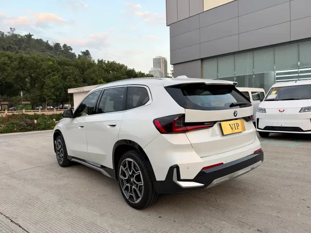 BMW X1 — Фото автомобиля 7