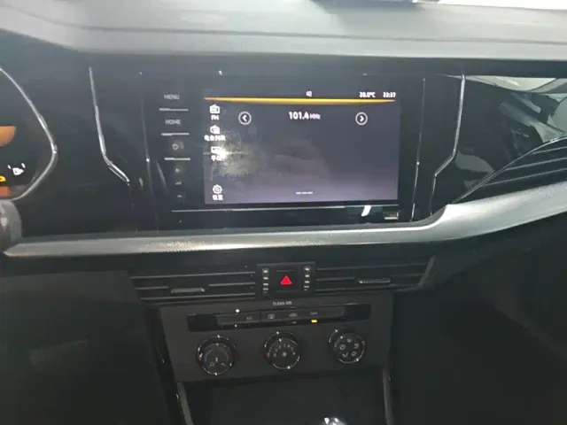 Volkswagen Passat — Фото автомобиля 12