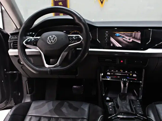 Volkswagen Passat — Фото автомобиля 10