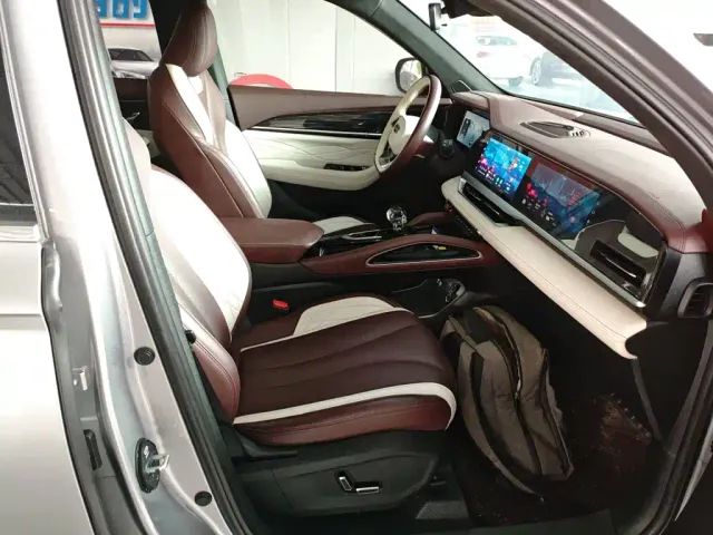 Geely Xingyue L — Фото автомобиля 21