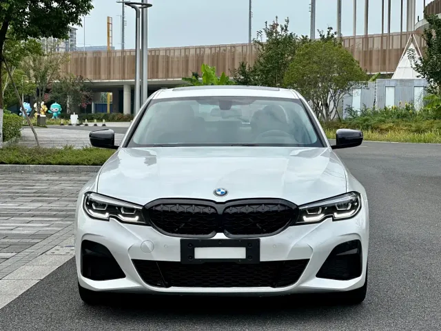 BMW 3 Series — Фото автомобиля 2