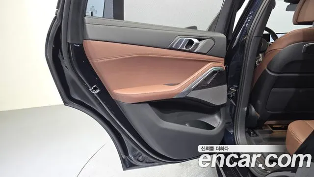 BMW X6 xDrive40i M Sport — Фото автомобиля 25