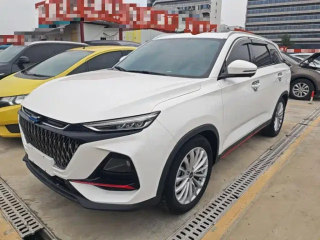 Фотография автомобиля — Changan X7 Plus