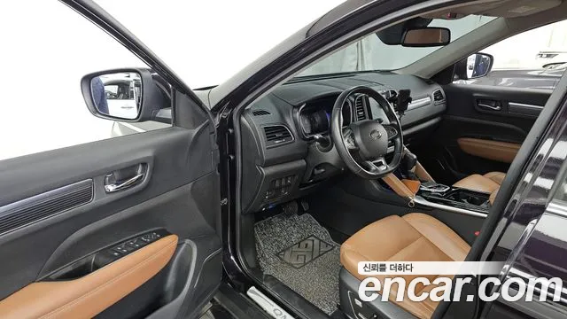 Renault-KoreaSamsung QM6 Новый QM6 2.0 LPe RE Signature 2WD — Фото автомобиля 10