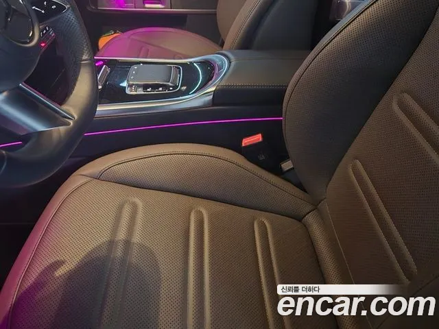 Mercedes-Benz G-Class — Фото автомобиля 12