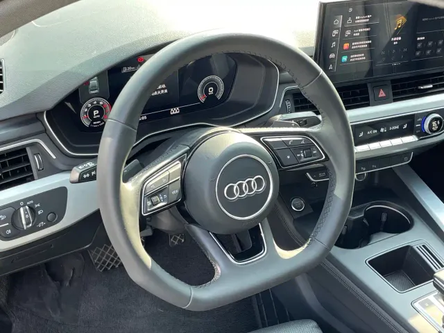 Audi A4L — Фото автомобиля 6