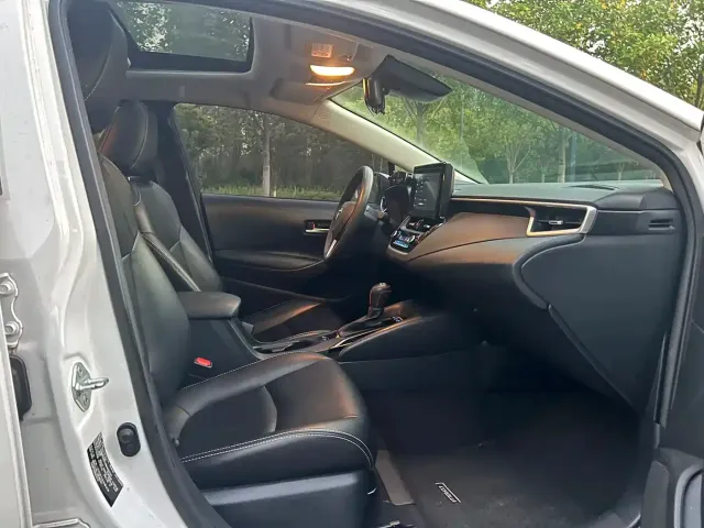 Toyota Corolla — Фото автомобиля 9