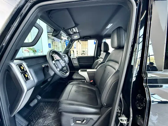 iCAR V23 — Фото автомобиля 12