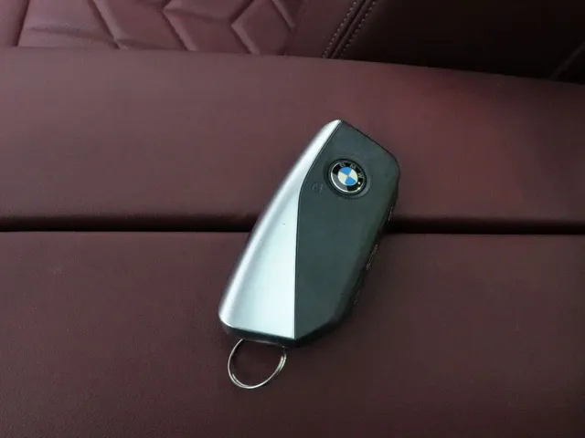 BMW 5 Series — Фото автомобиля 14
