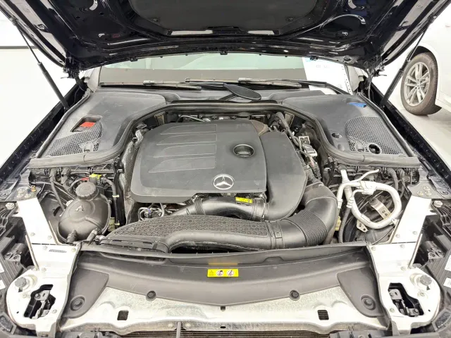 Mercedes-Benz E-Class — Фото автомобиля 10
