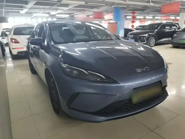 BYD Seal 05 DM-i — Фото автомобиля 3