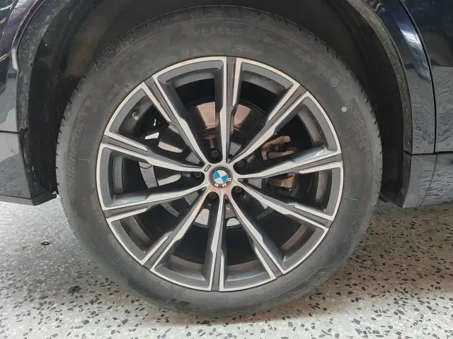 BMW X5 — Фото автомобиля 22
