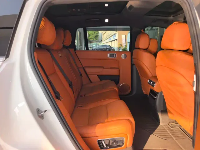 Li Auto L7 — Фото автомобиля 11