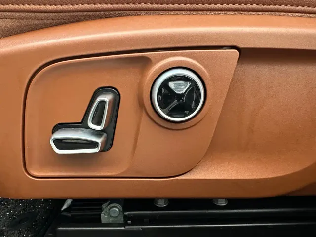 Maserati Levante — Фото автомобиля 13