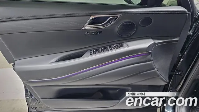 Genesis GV80 — Фото автомобиля 15