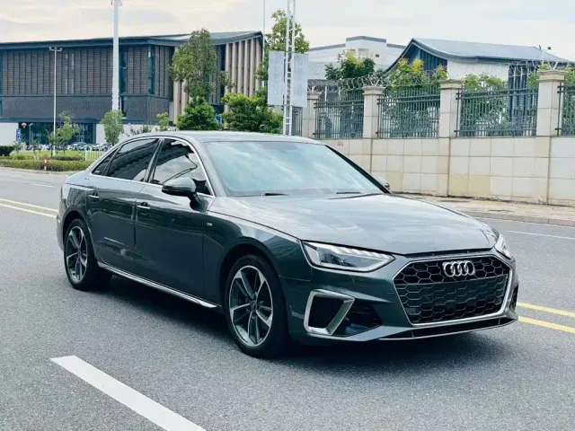 Audi A4L — Фото автомобиля 21