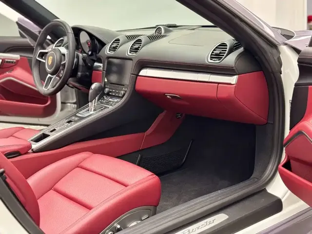 Porsche Porsche 718 2022 Boxster 2.0T — Фото автомобиля 20